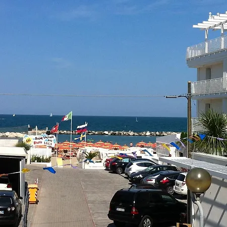 Fanny Apartahotel 4*